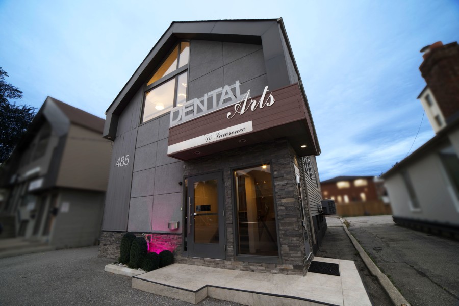Exterior of Dental Arts clinic in Toronto, showcasing a modern and inviting look.